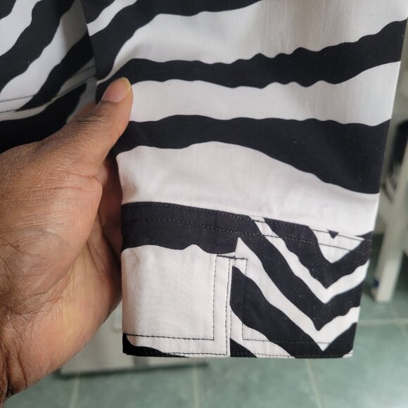 Patrick Christopher Black & White Geometric Open Front Lined Jacket (Size 2X) - Picture 10 of 14